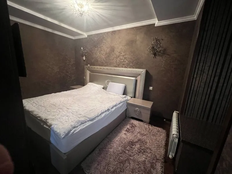 Mirobod tumanida 220 m²lik 6 xonali kvartira sotiladi 3