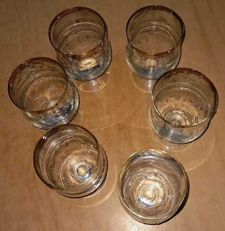 Продам рюмки 6 штук, набор, один с позолотой, другой с рисунком. — фото 7
