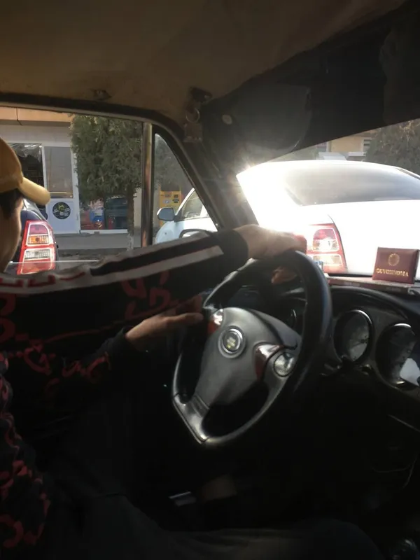 Vaz 2106 sotiladi hozr toshkenda moshina