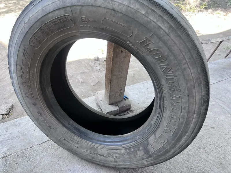 315/70R22.5 LONGMARCH balon 2 ta jup holati yaxshi tishlari 20 30 % 5 315/70R22.5 LONGMARCH balon 2 ta jup holati yaxshi tishlari 20 30 % 5