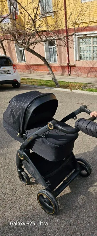 Продаётся коляска Продаётся коляска