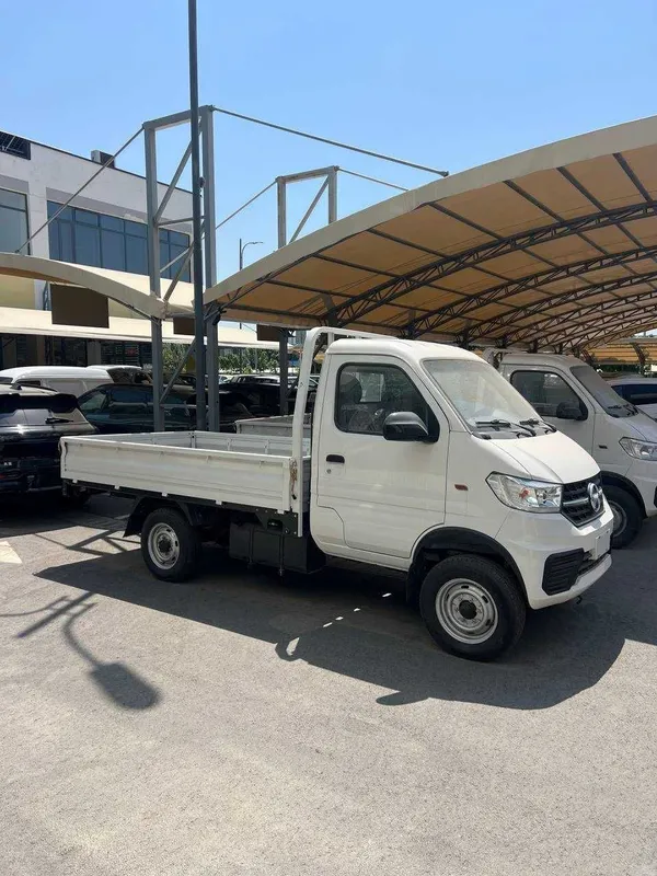 KAMA W12 - Ramali yuk avtomobili 1