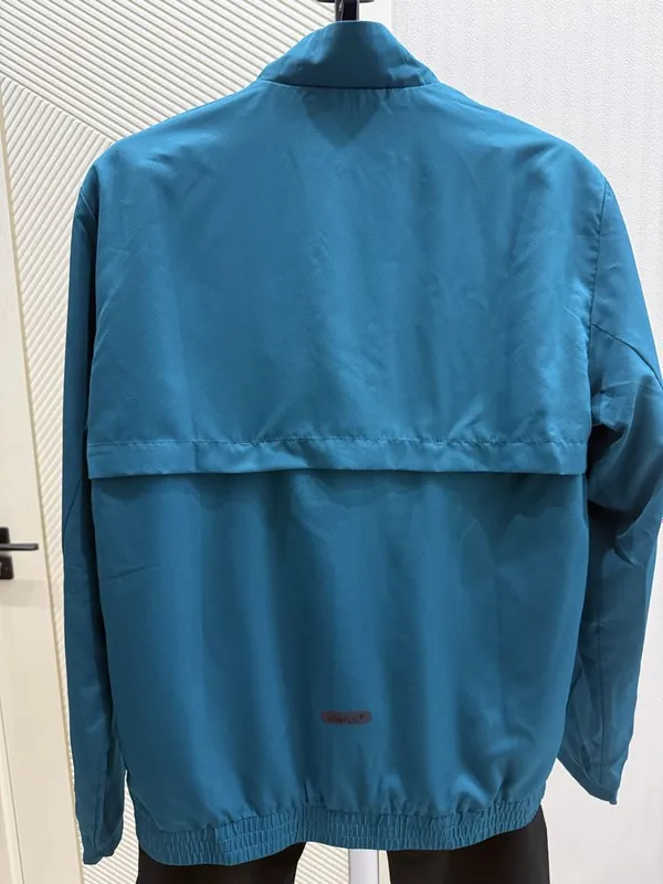Спортивный костюм Armani EA7 3 Спортивный костюм Armani EA7 3