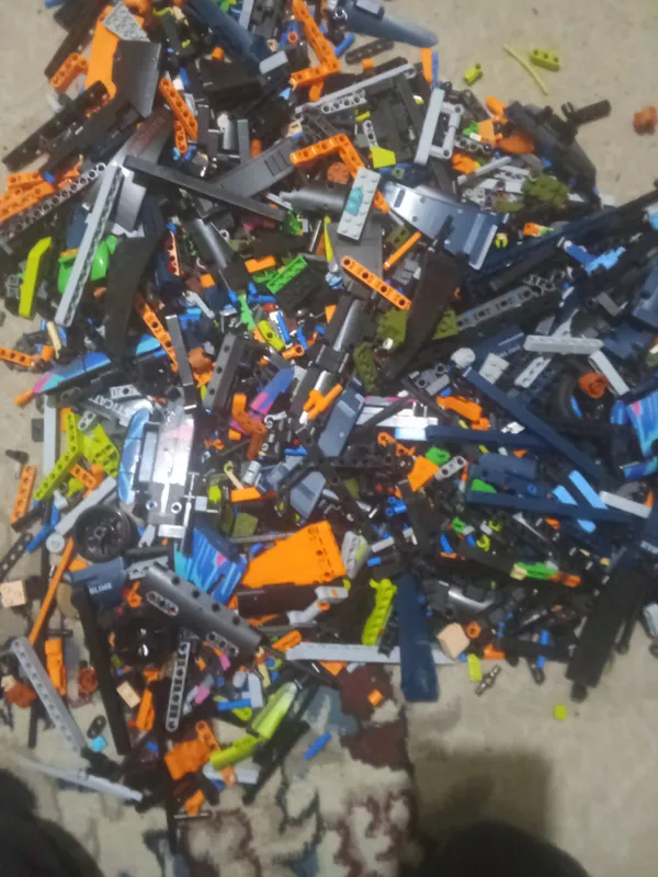 lego sotiladi donasi 3000 dona detall bor ichida.. — фото 1