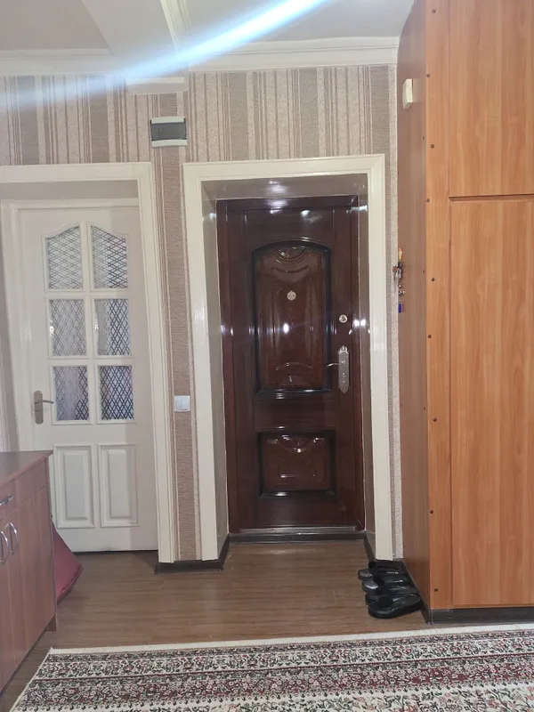 Yunusobod 8 kv da 77 seriya kvartira sotiladi