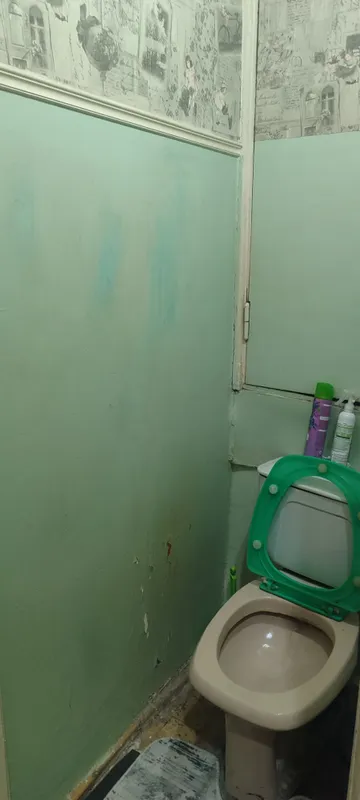продается 1 комнатная ,Феруза, 2 й этаж,Таксопарк 10