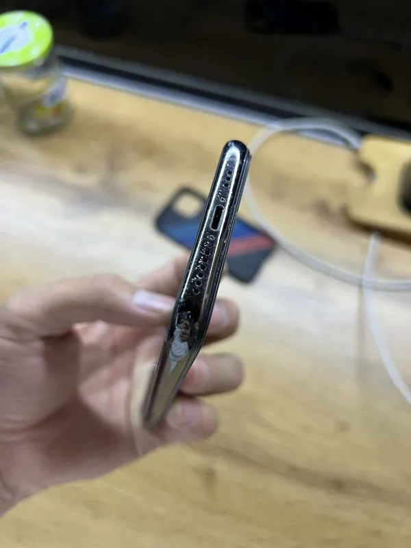 Iphone 11 pro 256gb sotilad 4 Iphone 11 pro 256gb sotilad 4