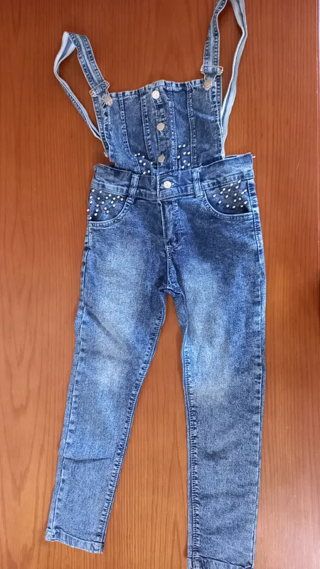 Джинсовый комбинезон для девочки 5-7лет