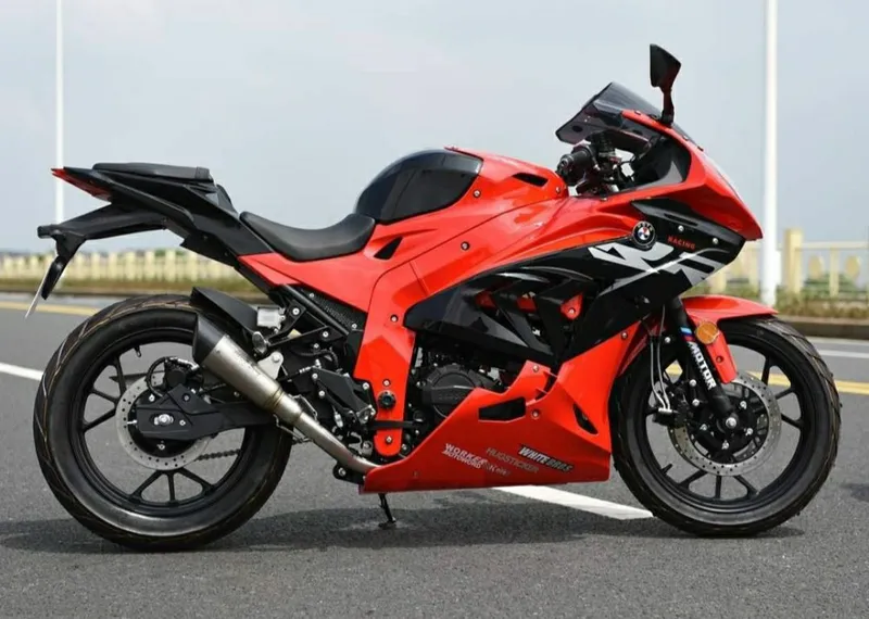 продам BMW S1000RR задний пластик 2 продам BMW S1000RR задний пластик 2