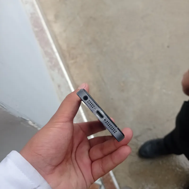 Iphone 5 sotiladi holati yaxshi — фото 3