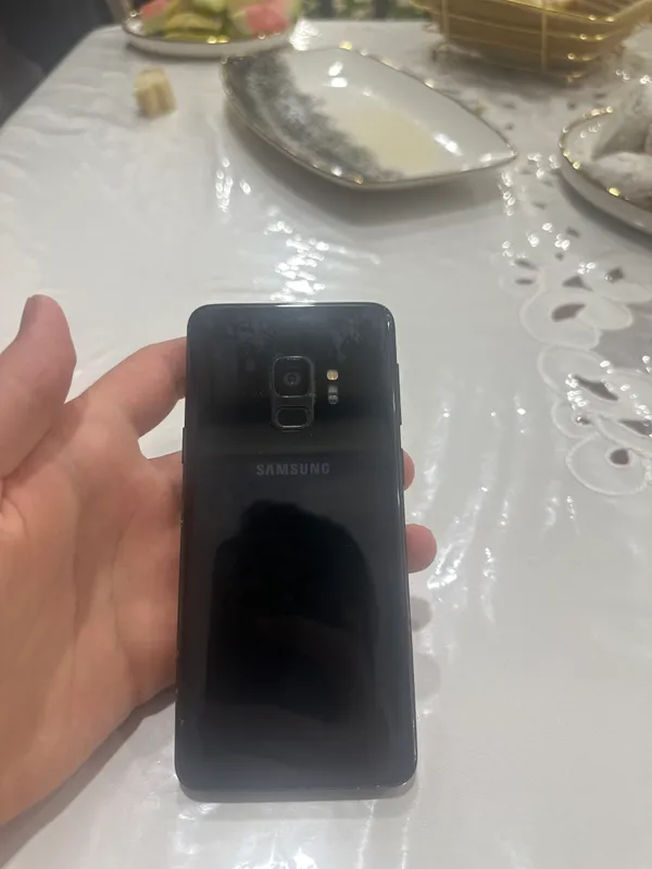Samsung Galaxy S9 Samsung Galaxy S9