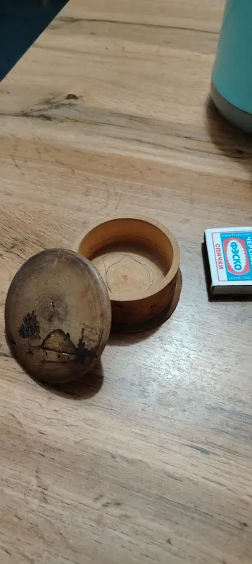 Qo‘lda yasalgan yog‘och quticha 2