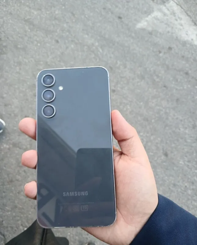 Samsung S23 FE 128 ГБ, 8 ГБ 2