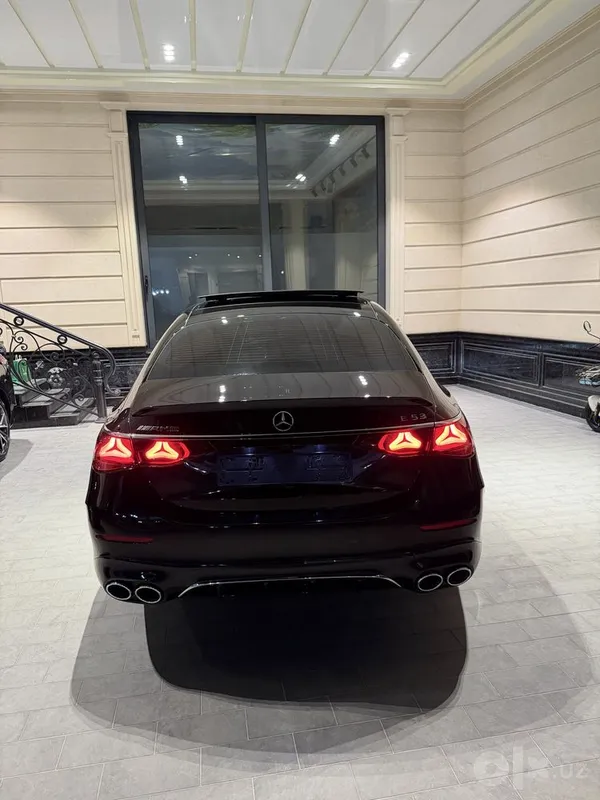 Mersedes-Benz E53 AMG 2025 3 Mersedes-Benz E53 AMG 2025 3