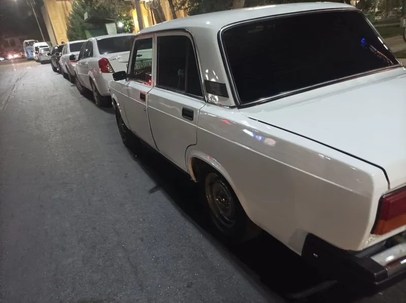 Lada kujggllhhkkbh