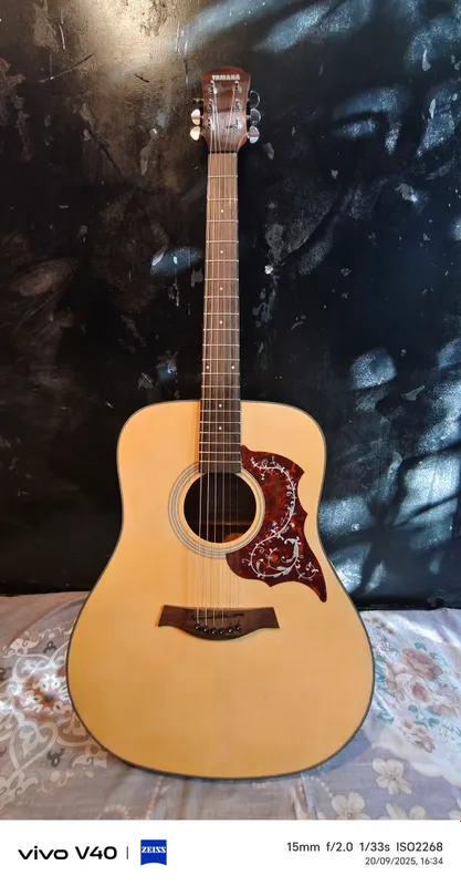 Acustica gitara Yamaha FG800