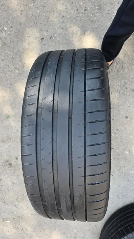 275/40/R22 Michelin pilot sport⁴ 7