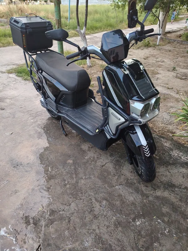 Elektroskuter TANK sotiladi
