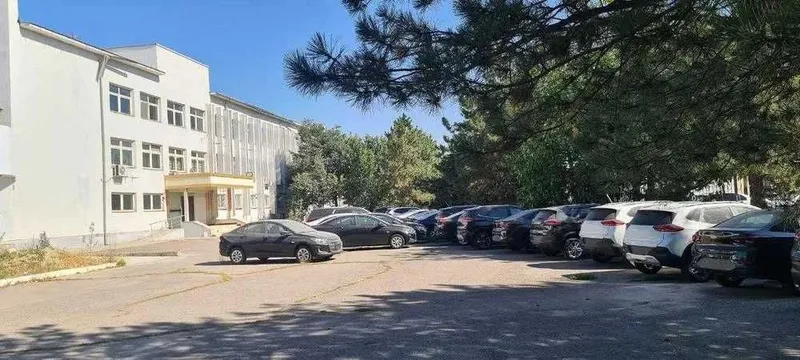 Сдаётся здание под школу клинику Сергили 4