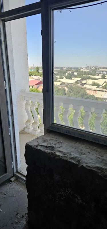 Urganch shaxar markazida 3 xonali kvartira sotiladi
