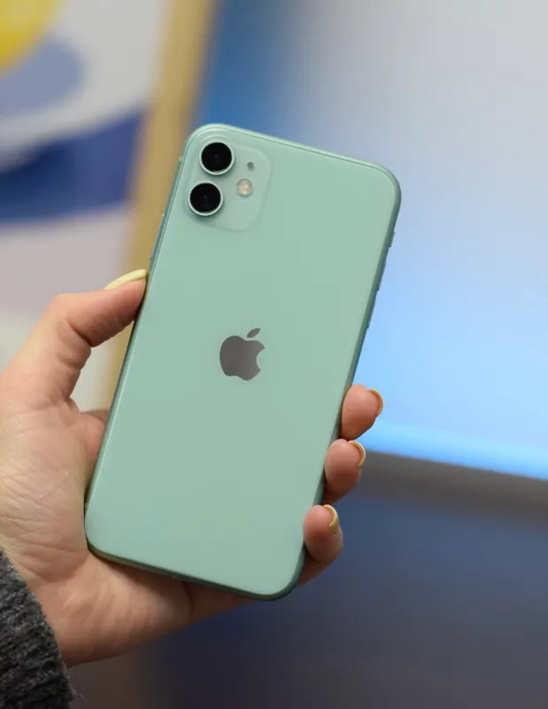 iPhone 11 128Gb Mental Akk: 83% Radnoy iPhone 11 128Gb Mental Akk: 83% Radnoy
