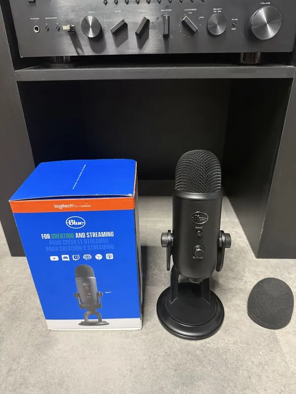 Микрофон Blue Yeti 1