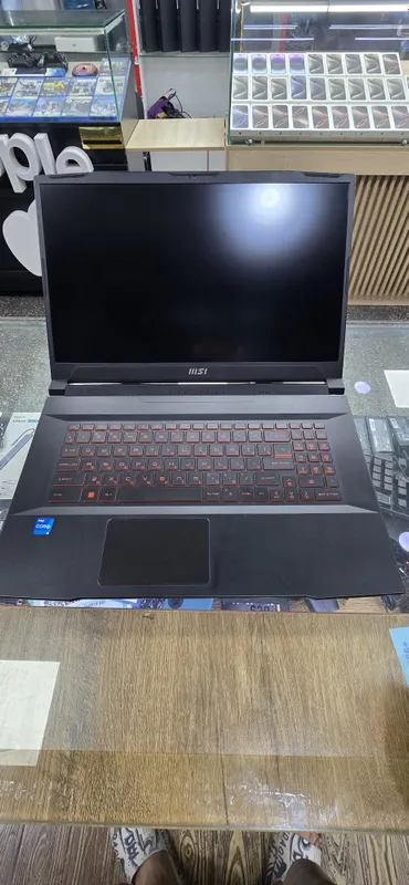 MSI Katana GF76 17.3 2