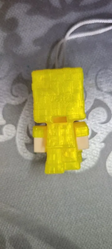 Продаю 5 золотых Алекс | kinder joy| minecraft| — фото 3