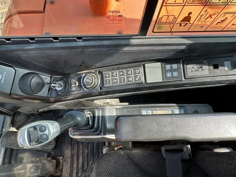 Колесный экскаватор Doosan DX57 W-5 — фото 7