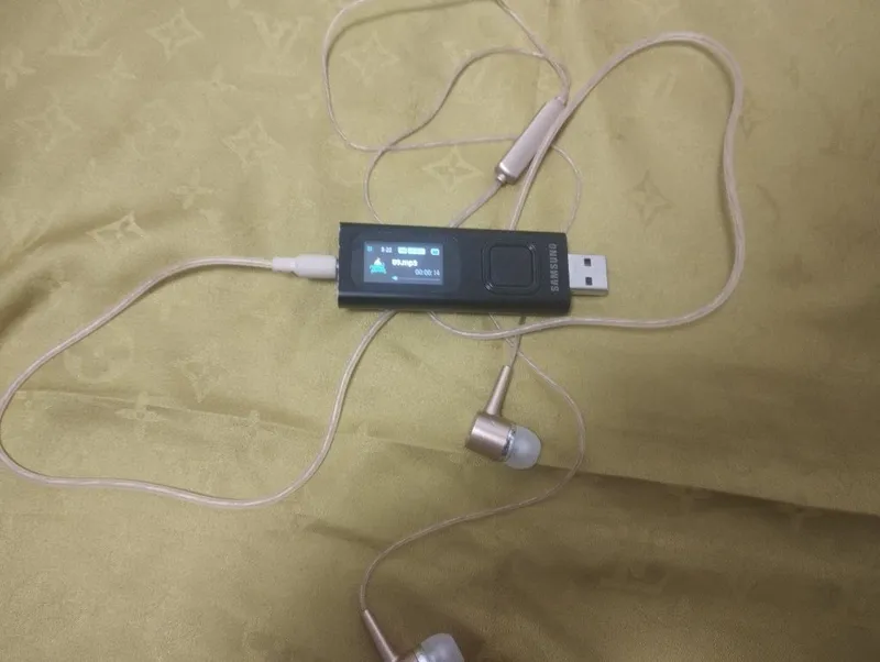 Assalom alekum Mp3 player Sotiladi Samsung Original — фото 4
