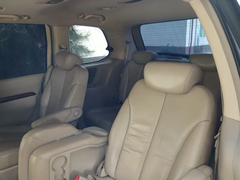 Kia Carnival sotiladi 2,9 turbo dvigatel — фото 3