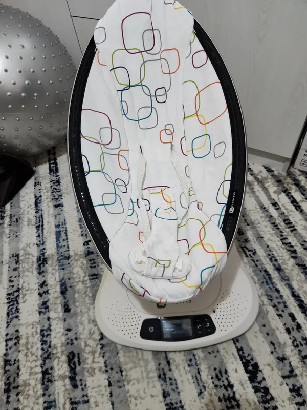 4moms (mamaRoo 4.0) — электронная люлька-качалка 2