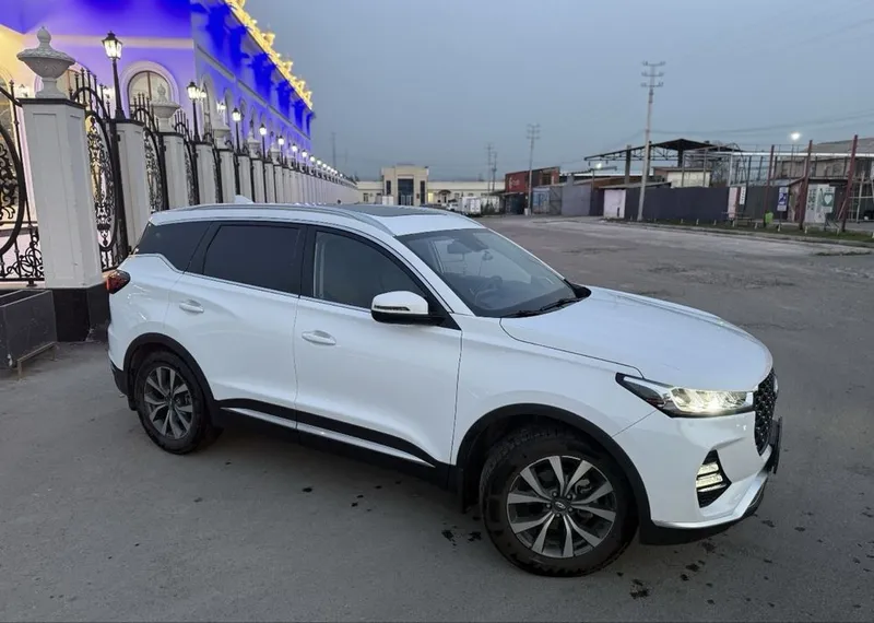 Chery 7 pro luxury 8