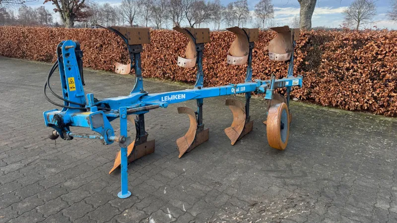 Lemken Opal 110 Case Puma, John Deere, Belarus tortadi. — фото 1
