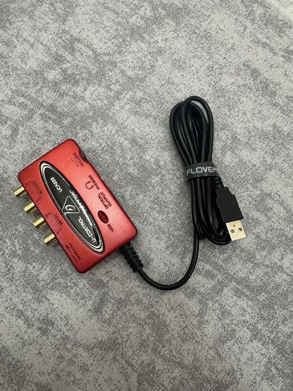 Звуковая карта Behringer UMA 222 Звуковая карта Behringer UMA 222