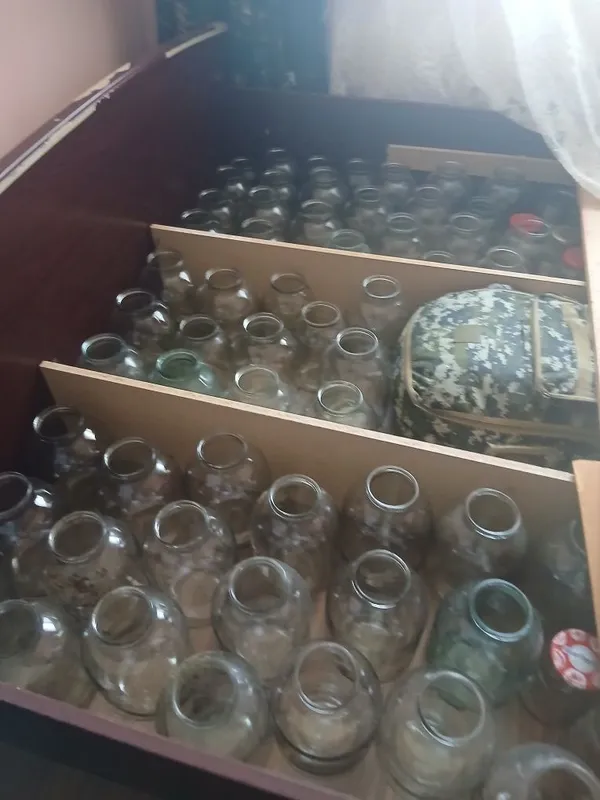 Banka sotiladi holati yaxshi 1