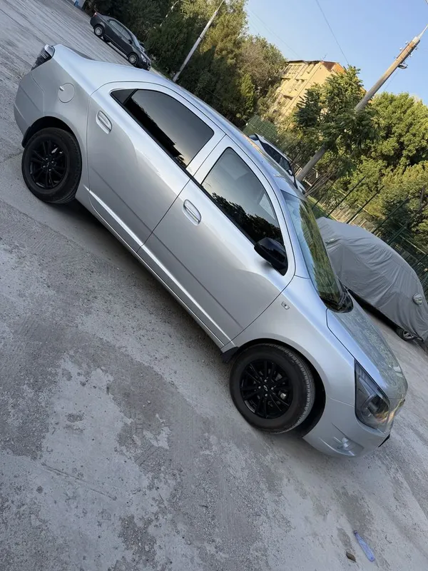 Chevrolet Cobalt Midnight 2025 г 3 Chevrolet Cobalt Midnight 2025 г 3