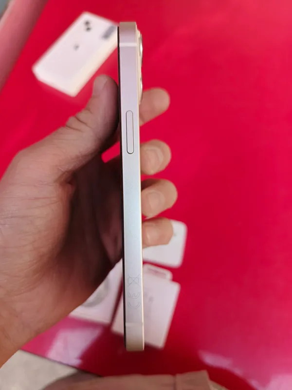 iPhone 13 128gb, yomkost 94% 5