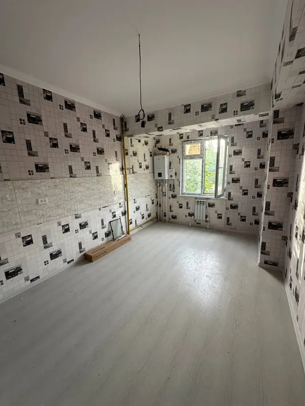 Kvartira sotiladi novostroyka 3xona 76kv 2chi qavat srochna 48000$ 6