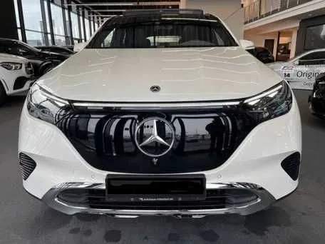 Mercedes EQE 500 naqd va halol nasiya