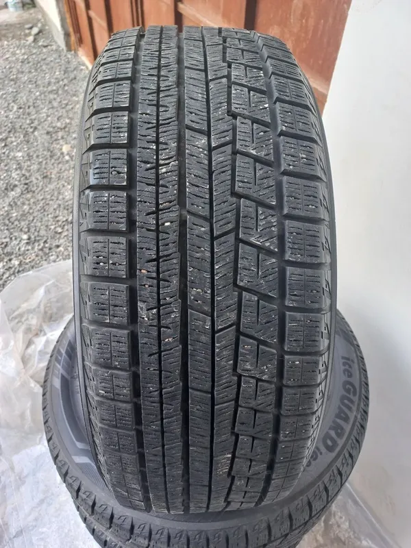 Автомобил учун шиналар размери 235/50/R19 3 Автомобил учун шиналар размери 235/50/R19 3
