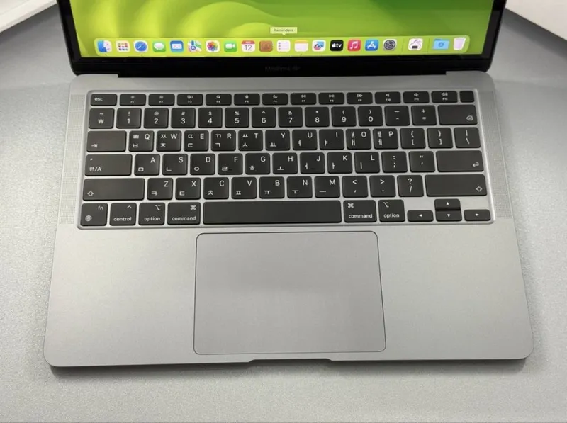 MacBook air m1 8/256 — фото 1