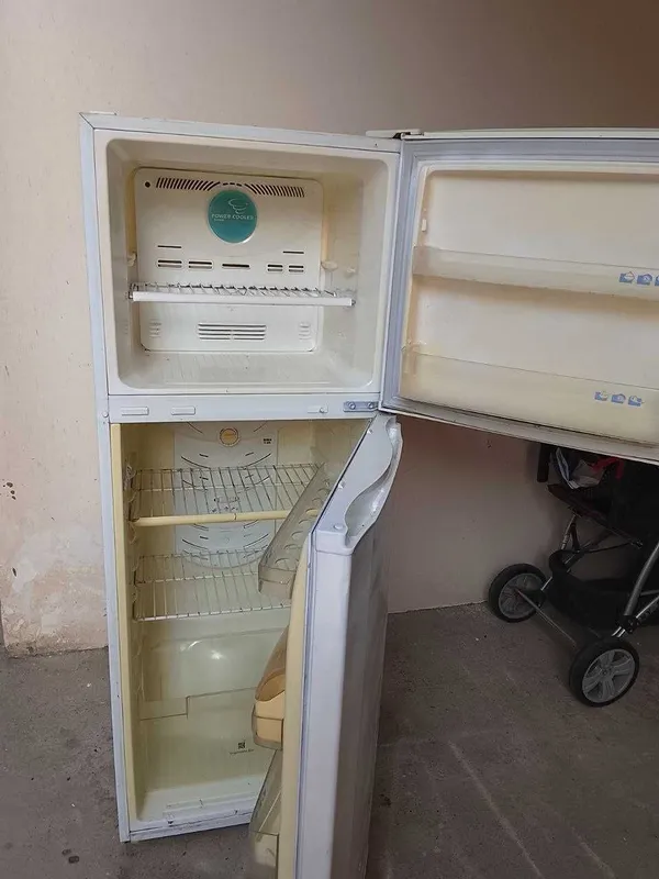 Продается холодильник Samsung двух камерный — фото 2