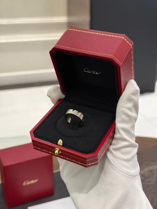 NEW Кольцо Cartier Love Classic Model