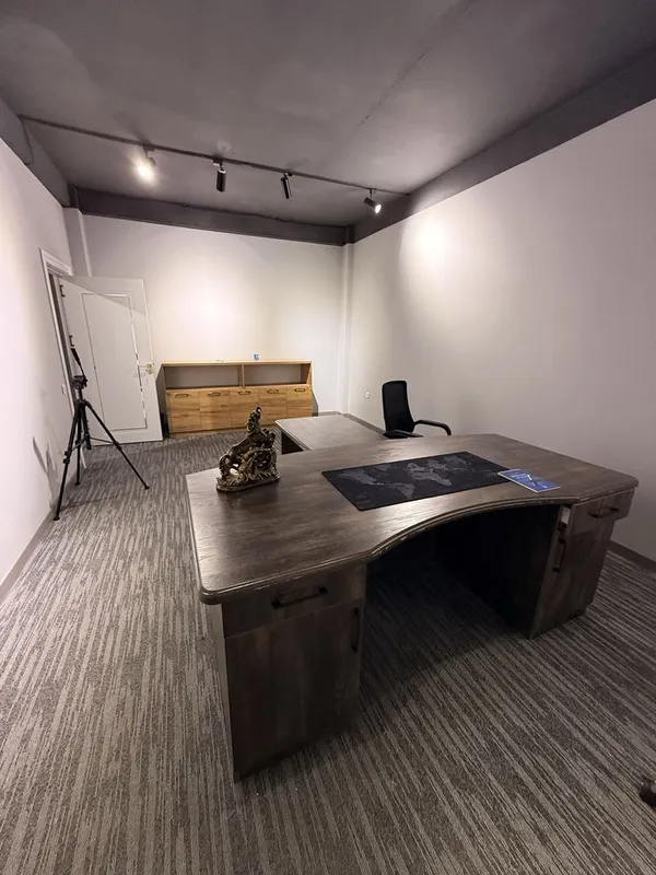 Ofis arendaga beriladi 3xona 3 Ofis arendaga beriladi 3xona 3