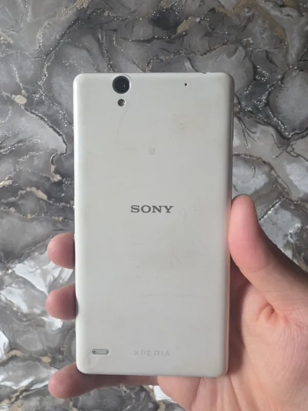 Sony Xperia E4 White — фото 1