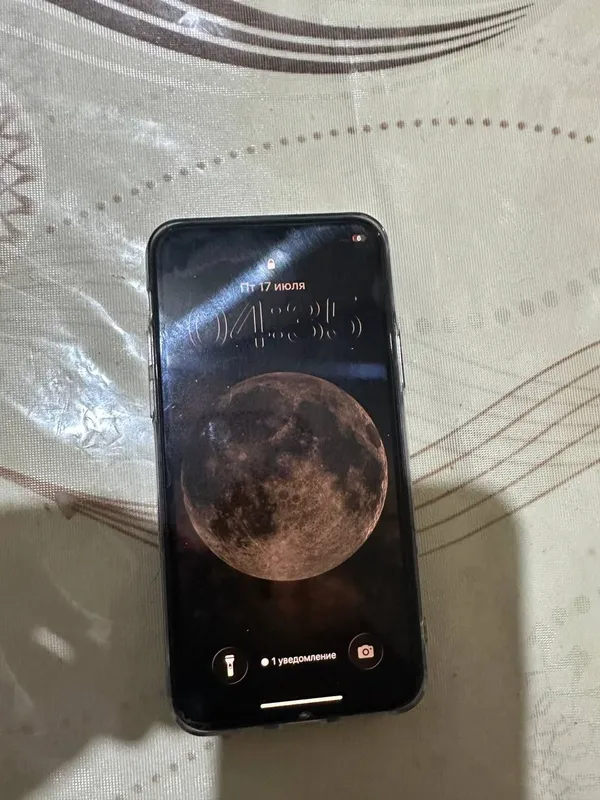 Iphone 11 pro .. 4 Iphone 11 pro .. 4
