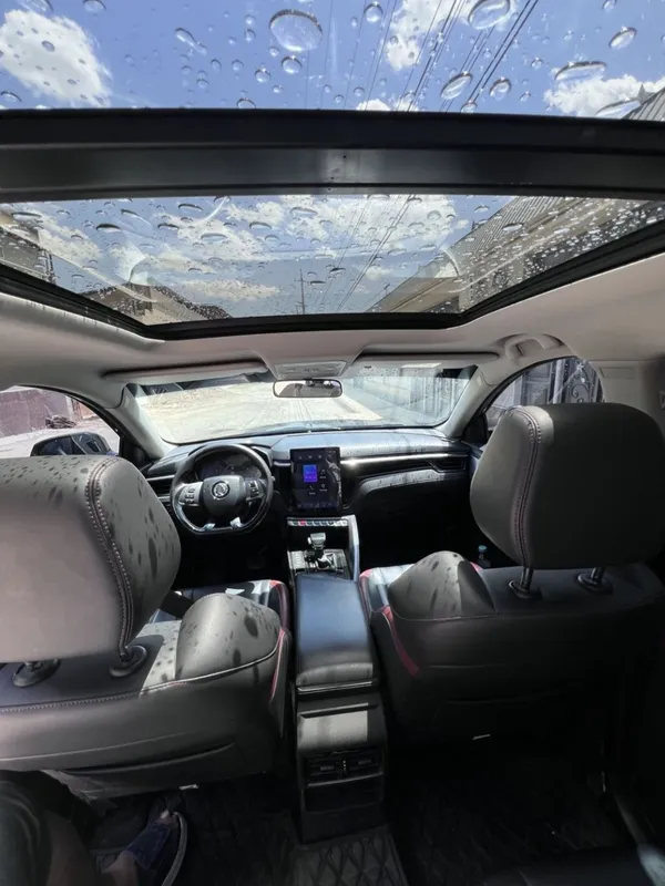 Pro'dayotsya kak Hyundai Santafe Dongfeng 2021 yil 45.000min pro'beg — фото 1