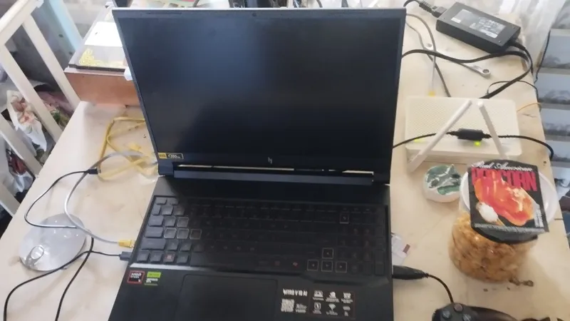 Acer nitro v 16 AI