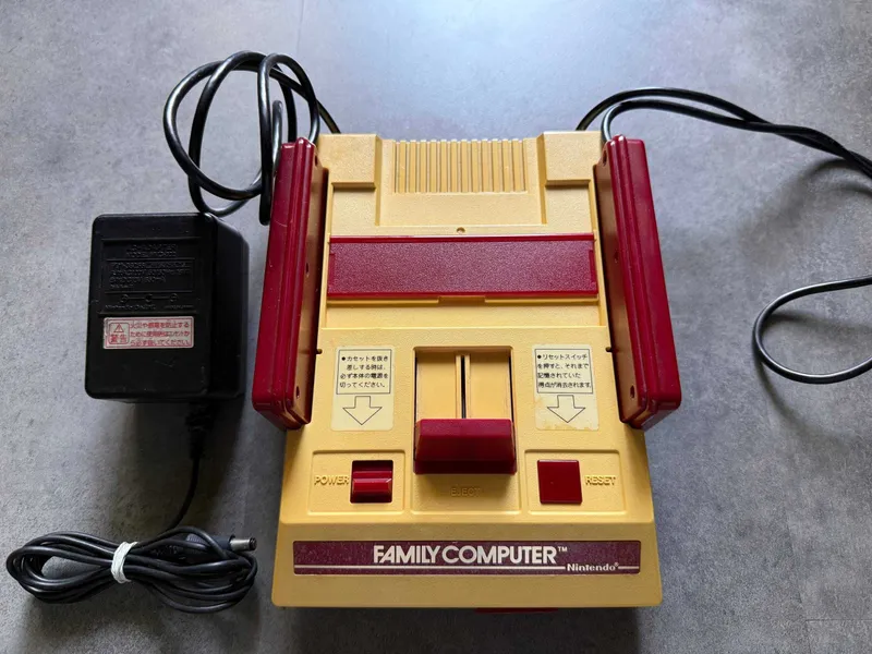 Nintendo Famicom 8 BIT ( Dendy ) 1 Nintendo Famicom 8 BIT ( Dendy ) 1